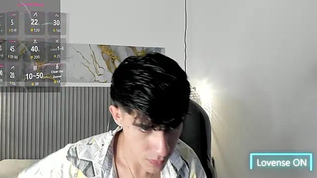 Dyla n18 online show from March 28, 2026, 7:57 pm