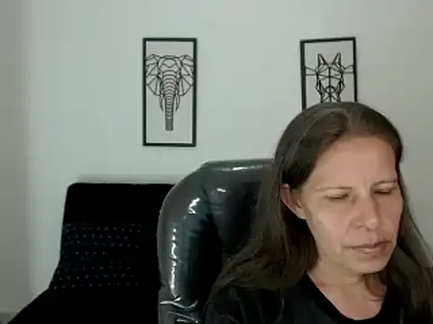 Snapshot of Milf_karlye chatting on January 3, 2025, 3:38 am Milf karlye online show from January 3, 2025, 3:38 am