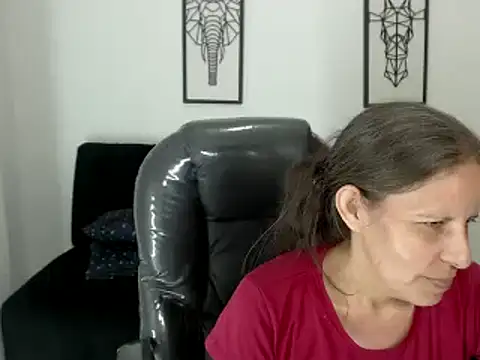 Snapshot of Milf_karlye chatting on January 4, 2025, 3:40 am Milf karlye online show from January 4, 2025, 3:40 am