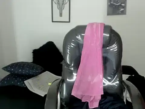 Snapshot of Milf_karlye chatting on January 20, 2025, 6:42 am Milf karlye online show from January 20, 2025, 6:42 am