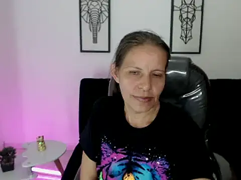 Snapshot of Milf_karlye chatting on February 7, 2025, 5:52 am Milf karlye online show from February 7, 2025, 5:52 am