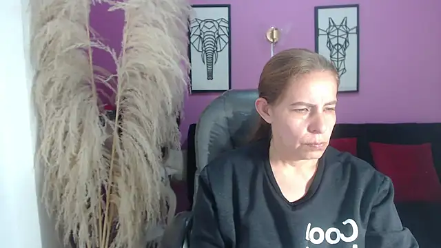 Snapshot of Milf_karlye chatting on September 10, 2025, 2:11 am Milf karlye online show from September 10, 2025, 2:11 am