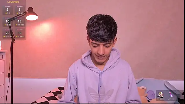 Snapshot of teobowny_ chatting on February 9, 2026, 12:53 pm teobowny online show from February 9, 2026, 12:53 pm