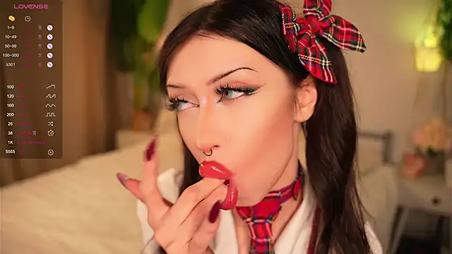 Snapshot of Devilsss_toy chatting on September 29, 2025, 3:50 pm Devilsss toy online show from September 29, 2025, 3:50 pm