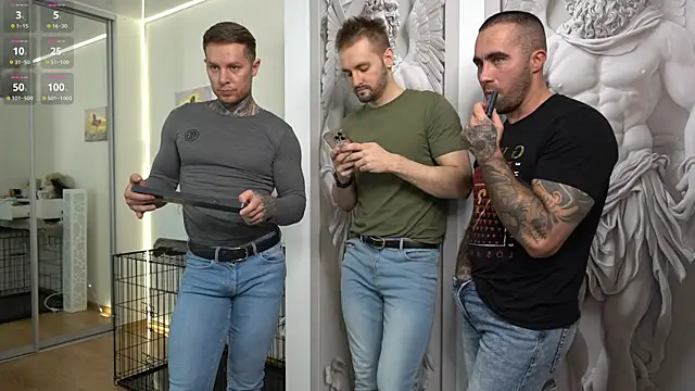 Snapshot of Alex_xxx chatting on November 7, 2025, 1:55 pm Alex xxx online show from November 7, 2025, 1:55 pm