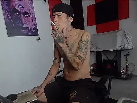 patrik tattoo  online show from April 26, 2026, 5:32 pm