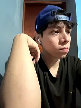 Snapshot of Omaaaaaaa00001 chatting on November 7, 2025, 4:18 pm Omaaaaaaa00001 online show from November 7, 2025, 4:18 pm