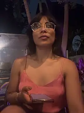 Snapshot of Jade_Zephyra chatting on May 12, 2026, 12:30 am Jade Zephyra online show from May 12, 2026, 12:30 am