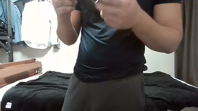 YU-KI00 online show from October 3, 2025, 1:08 pm