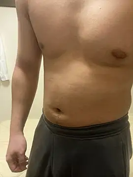 YU-KI00 online show from February 11, 2026, 11:48 am