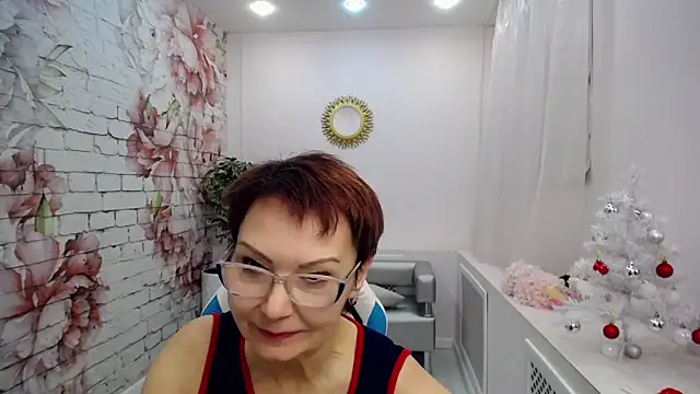 Snapshot of Cutie_Asya chatting on December 17, 2024, 11:06 am Cutie Asya online show from December 17, 2024, 11:06 am