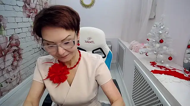 Snapshot of Cutie_Asya chatting on December 30, 2024, 4:42 am Cutie Asya online show from December 30, 2024, 4:42 am