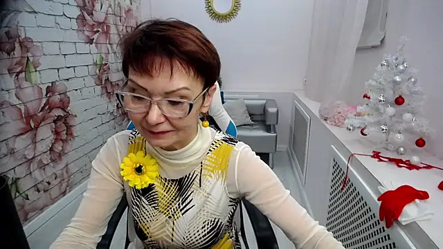 Snapshot of Cutie_Asya chatting on January 4, 2025, 11:33 am Cutie Asya online show from January 4, 2025, 11:33 am