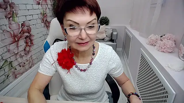 Snapshot of Cutie_Asya chatting on February 5, 2025, 11:12 am Cutie Asya online show from February 5, 2025, 11:12 am