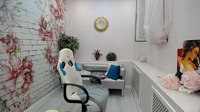 Snapshot of Cutie_Asya chatting on November 6, 2025, 4:24 am Cutie Asya online show from November 6, 2025, 4:24 am