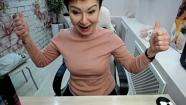 Snapshot of Cutie_Asya chatting on November 20, 2025, 4:12 am Cutie Asya online show from November 20, 2025, 4:12 am