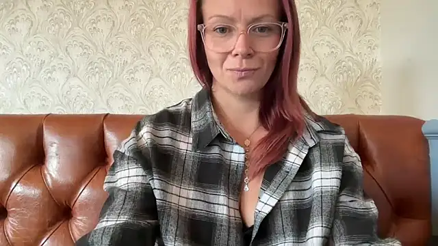 Snapshot of MelodyRoseUk chatting on September 30, 2025, 10:31 am MelodyRoseUk online show from September 30, 2025, 10:31 am