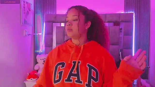 zulyjones online show from April 16, 2026, 1:01 pm