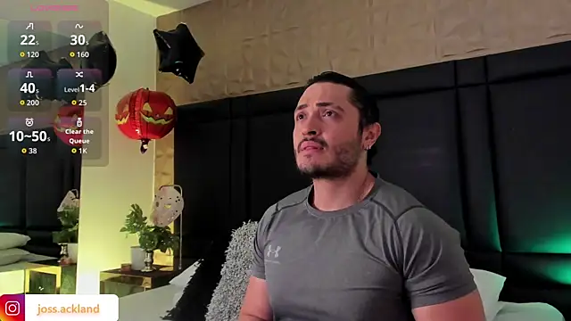 Snapshot of JossAckland chatting on October 15, 2025, 7:58 pm JossAckland online show from October 15, 2025, 7:58 pm