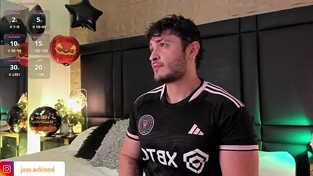 Snapshot of JossAckland chatting on October 19, 2025, 7:36 pm JossAckland online show from October 19, 2025, 7:36 pm