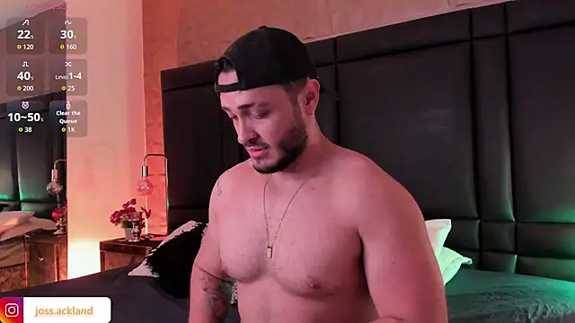 Snapshot of JossAckland chatting on November 4, 2025, 8:08 pm JossAckland online show from November 4, 2025, 8:08 pm