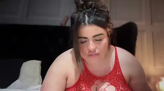 curvybabesx1 online show from March 7, 2025, 7:27 pm