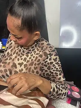 chiquimaturesexy online show from February 17, 2026, 8:04 pm