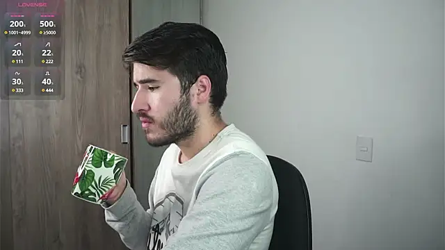 Snapshot of Tony_Wylie chatting on January 27, 2025, 11:32 am Tony Wylie online show from January 27, 2025, 11:32 am