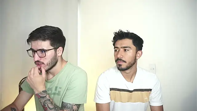 Snapshot of Tony_Wylie chatting on September 27, 2025, 4:34 pm Tony Wylie online show from September 27, 2025, 4:34 pm