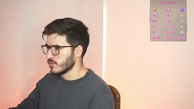 Snapshot of Tony_Wylie chatting on October 1, 2025, 12:00 pm Tony Wylie online show from October 1, 2025, 12:00 pm