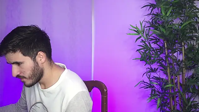 Snapshot of Tony_Wylie chatting on October 3, 2025, 12:02 pm Tony Wylie online show from October 3, 2025, 12:02 pm