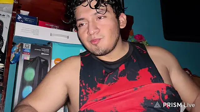 YoElMasHot online show from February 6, 2026, 5:12 am