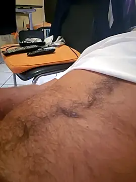 1talianBeutifulCock online show from October 13, 2025, 3:01 pm