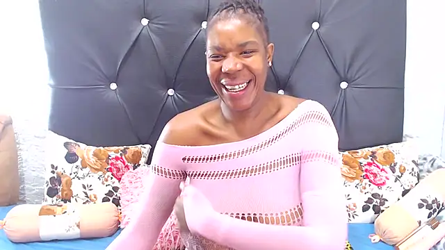 Snapshot of KinkyTall85 chatting on February 1, 2025, 8:39 am KinkyTall85 online show from February 1, 2025, 8:39 am
