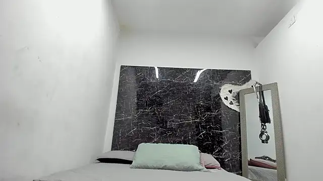 ada-brooke online show from November 21, 2025, 11:42 am