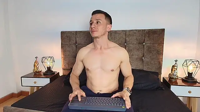 Andrewfalcon online show from January 18, 2025, 6:10 pm