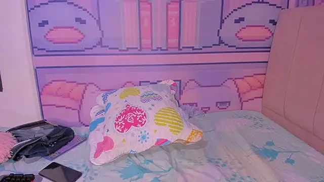  18alice online show from March 8, 2025, 9:17 am