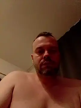 mikaaaaase online show from November 1, 2025, 11:29 pm