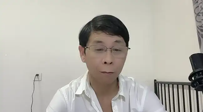 Snapshot of TGH521 chatting on February 14, 2025, 12:14 pm TGH521 online show from February 14, 2025, 12:14 pm