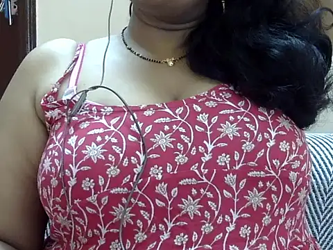 Riya riyaa online show from October 9, 2025, 10:02 am