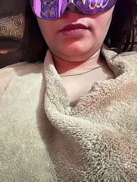 Snapshot of Anjalihotwife chatting on December 17, 2024, 3:06 am Anjalihotwife online show from December 17, 2024, 3:06 am