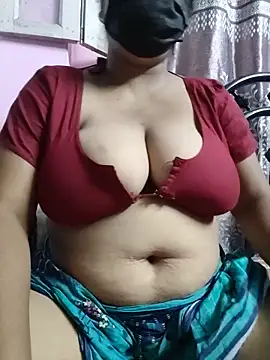 BERRY 00 online show from June 3, 2026, 9:56 am