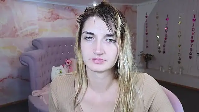 Nika Kitten online show from October 22, 2025, 5:24 pm