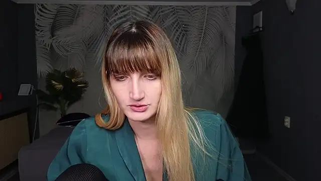 Nika Kitten online show from December 2, 2025, 8:19 am