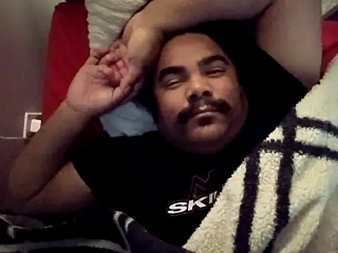 Snapshot of Brickstash chatting on November 9, 2025, 1:53 pm Brickstash online show from November 9, 2025, 1:53 pm