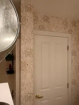 Snapshot of Brickstash chatting on April 9, 2026, 1:27 am Brickstash online show from April 9, 2026, 1:27 am