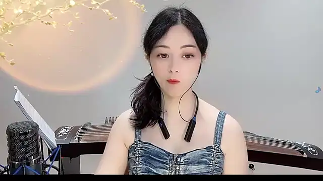 Tian-xin-999 online show from September 16, 2025, 3:02 pm