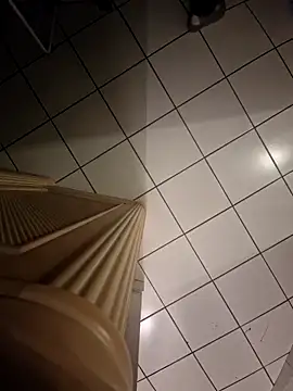 Snapshot of Cindy22 chatting on February 10, 2025, 10:19 pm Cindy22 online show from February 10, 2025, 10:19 pm