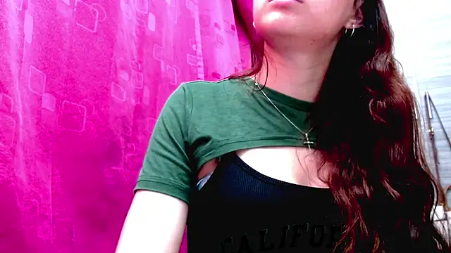 holy juli online show from February 16, 2026, 2:51 am