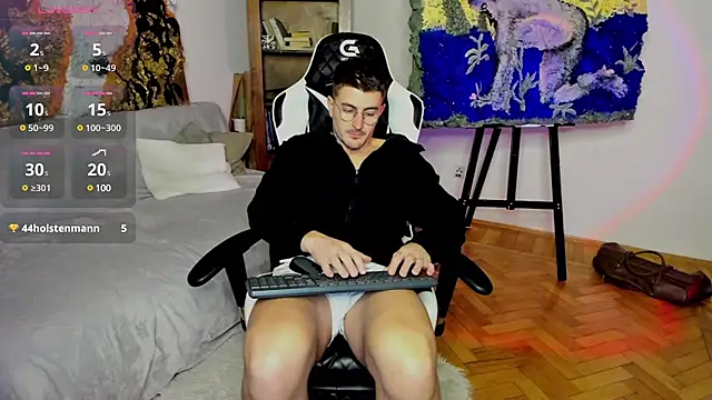 JulianDylan online show from January 30, 2025, 10:29 am